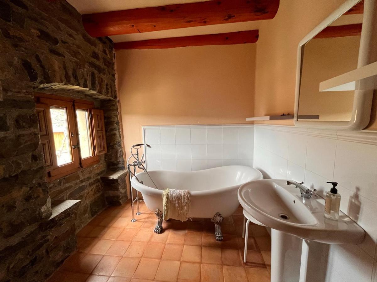 Pensjonat La Abadia Coscojuela de Sobrarbe Zewnętrze zdjęcie